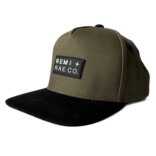 Snapback (pine)